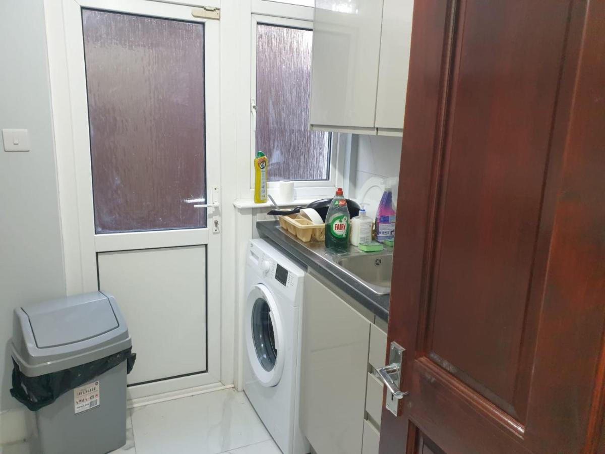 Appartement Burney Tomar House à Croydon Extérieur photo