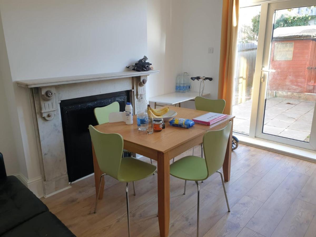 Appartement Burney Tomar House à Croydon Extérieur photo