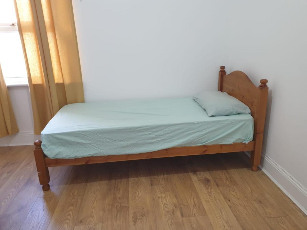 Appartement Burney Tomar House à Croydon Extérieur photo
