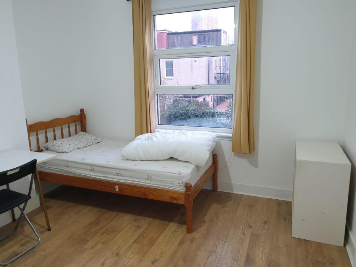 Appartement Burney Tomar House à Croydon Extérieur photo