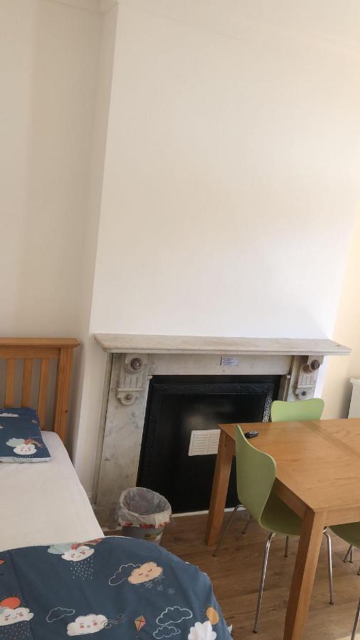 Appartement Burney Tomar House à Croydon Extérieur photo